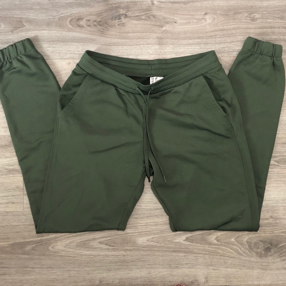 DIVIDED H&M JOGGER PANTS